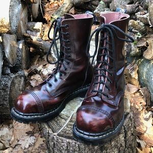 GRIPFAST 10 EYELET STEEL TOE BOOT IN BURGUNDY RUB
